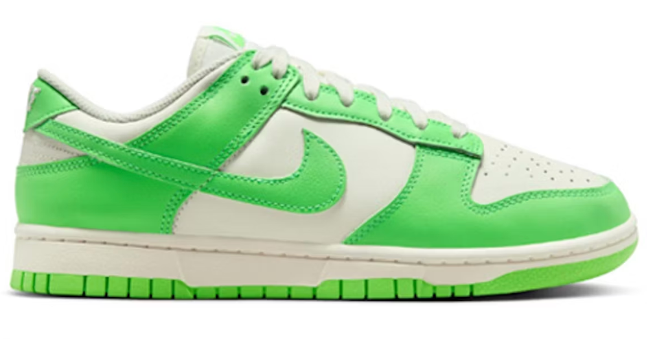 Nike Dunk Low Green Strike (W)