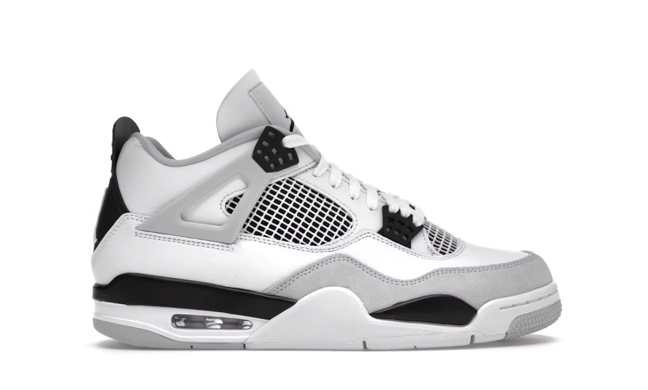 Jordan 4 Retro Military Black pre owned
